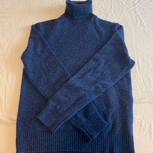 Banana Republic XS Turtleneck
